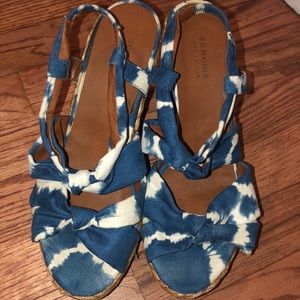 😌 Tie Dye Wedge